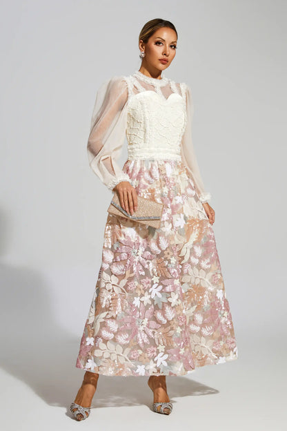 Well Tailored Dress with a Graceful Silhouette
