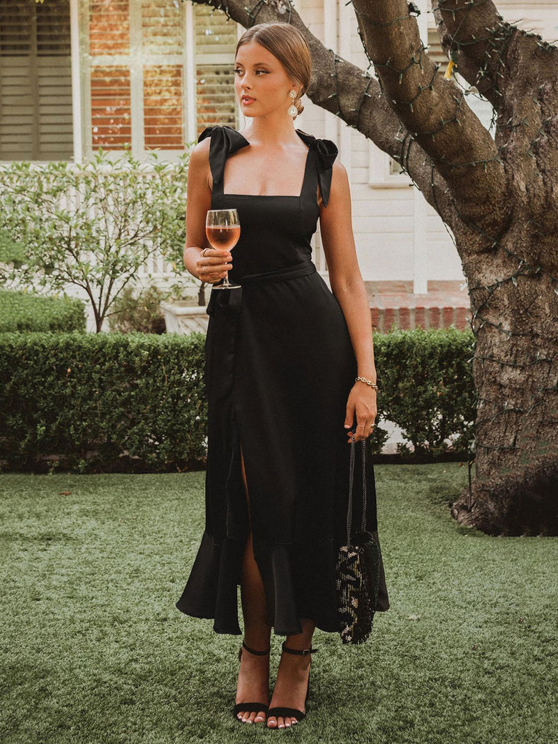 A Vintage Style Dress with Delicate Timeless Details