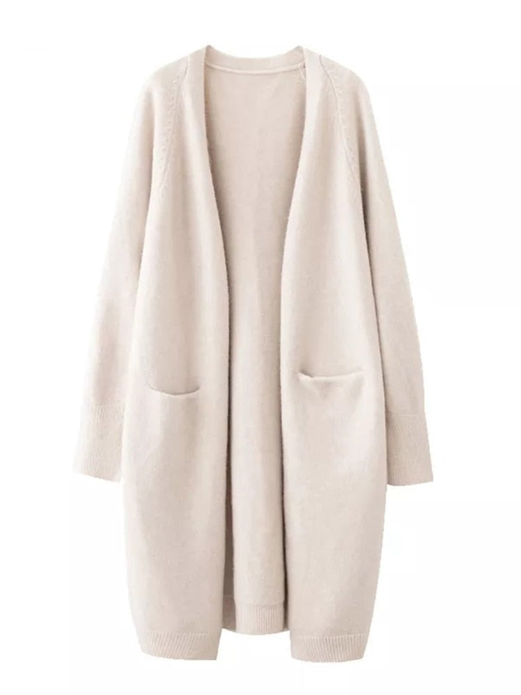 Effortlessly Elegant Cardigan with a Timeless Design