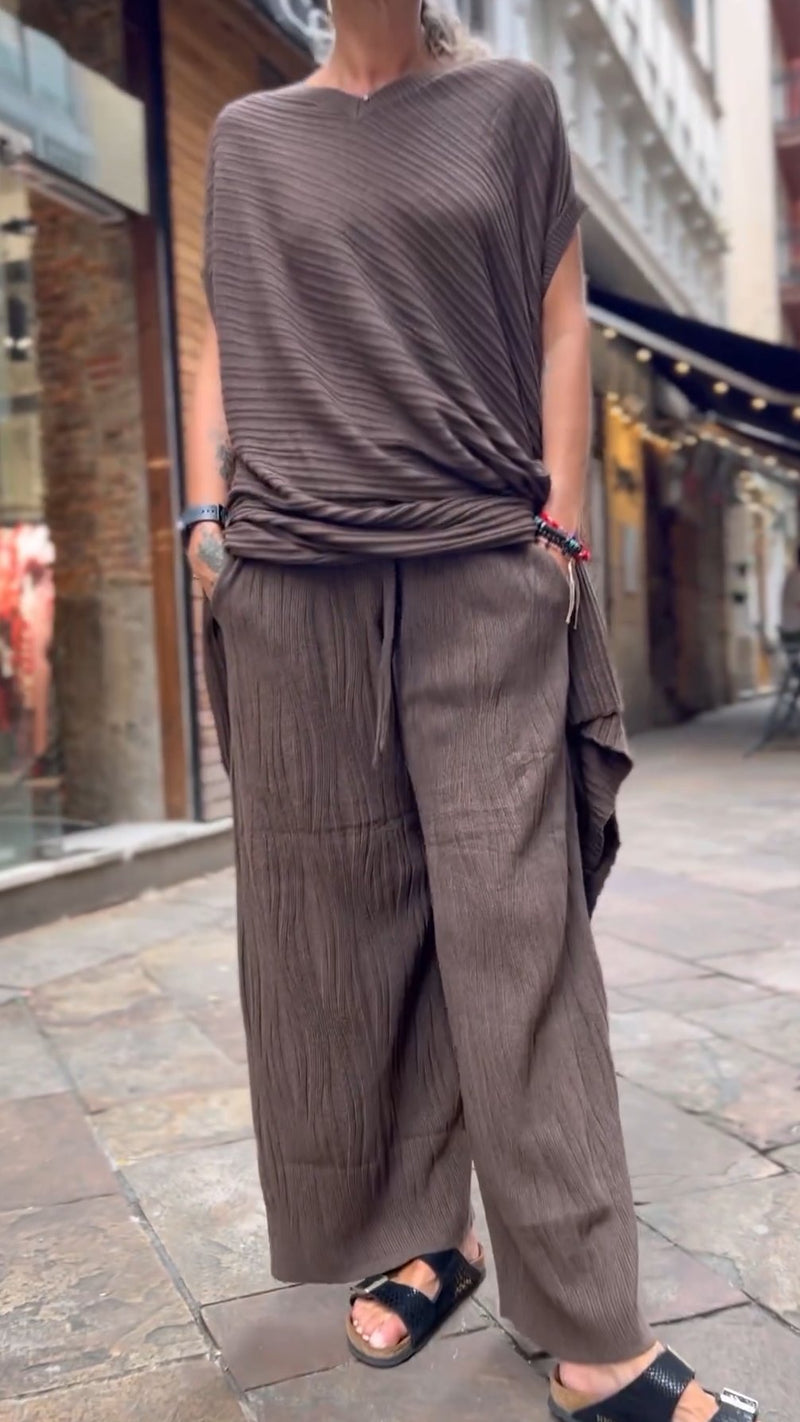 Beautifully Finished Garment in a Timeless Design