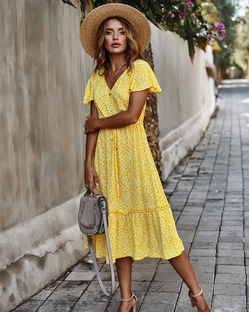 Classic Vintage Dress with a Flattering Fit