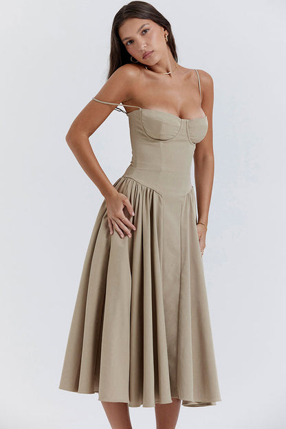 Effortlessly Elegant Dress with a Timeless Design