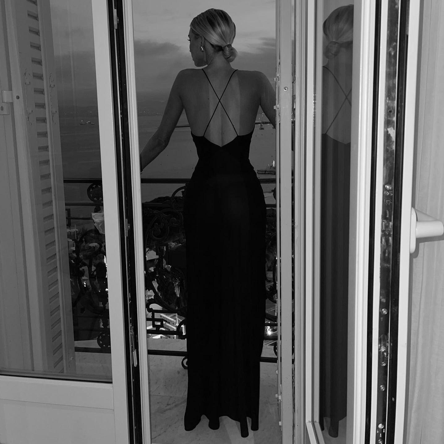 Sophisticated Dress with a Clean Classic Look