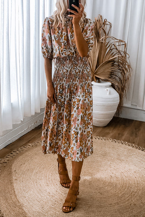Classic Vintage Dress with a Flattering Fit