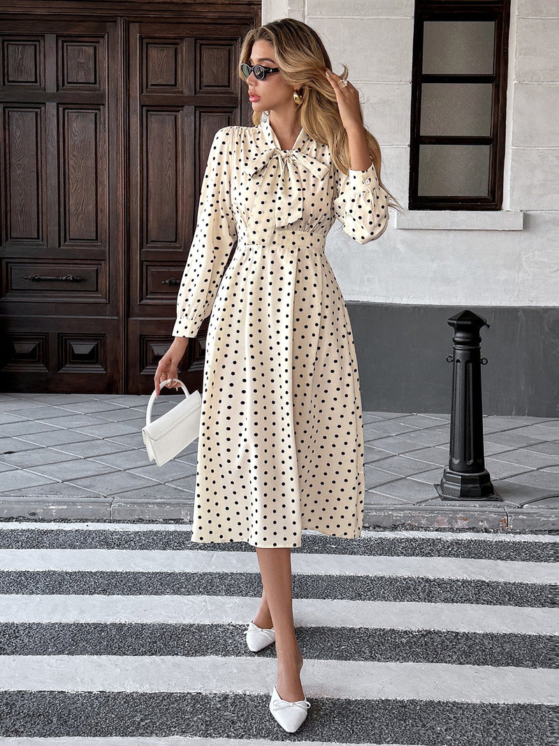 Sophisticated Dress with a Clean Classic Look