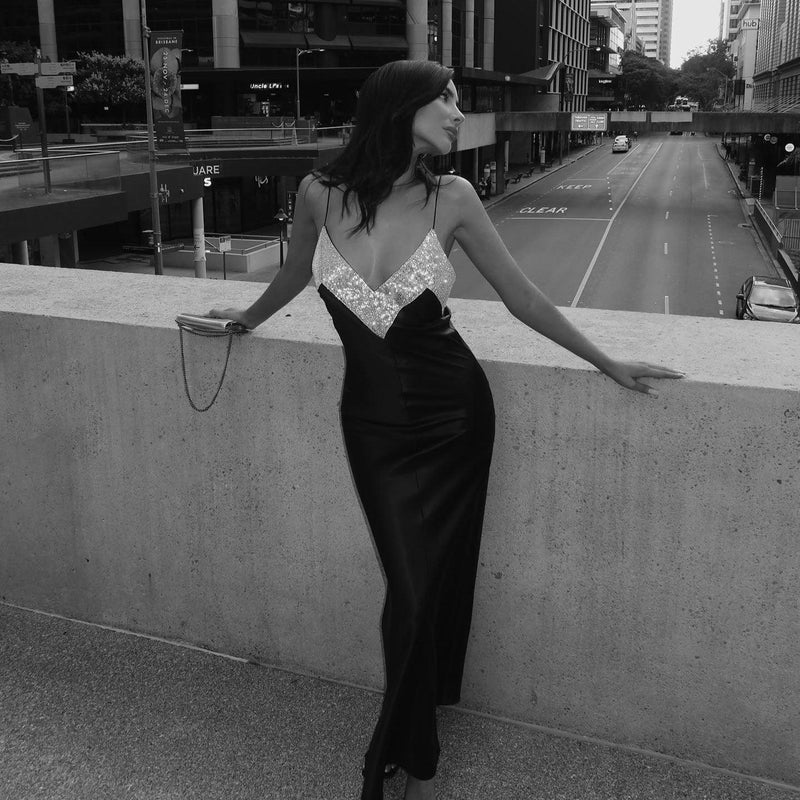 Gracefully Styled Dress for Any Occasion