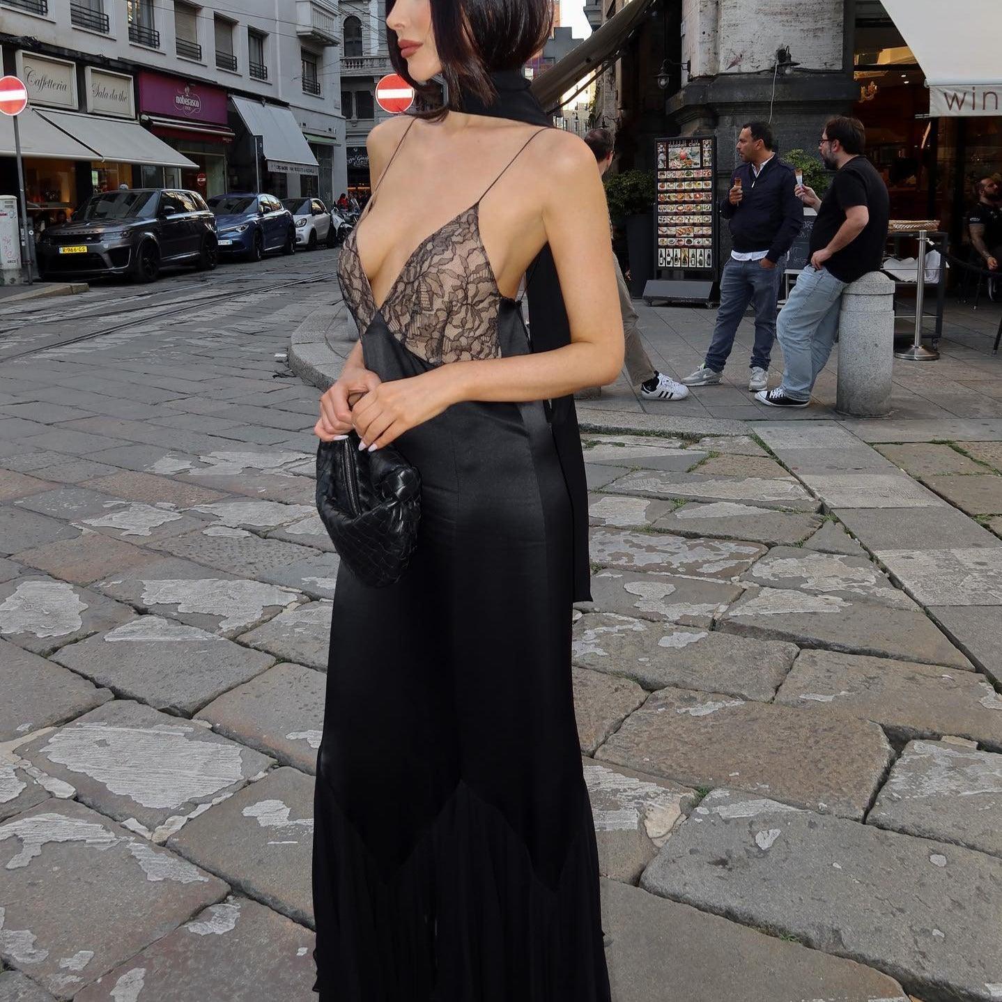 Beautifully Crafted Dress in a Classic Style