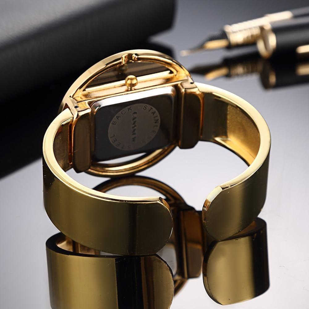 Beautiful Gold Bracelet with Unique Style